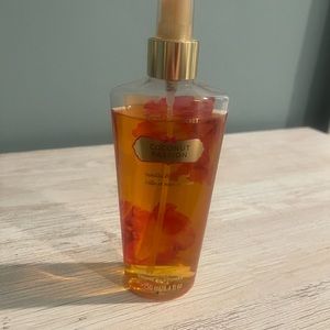 Victoria’s Secret Coconut Passion Body Spray
